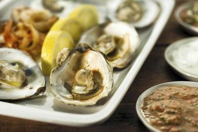 What wines to drink with grilled seafood