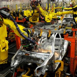 Automotive Suppliers Rely on Accurate Data to Meet Industry Challenges