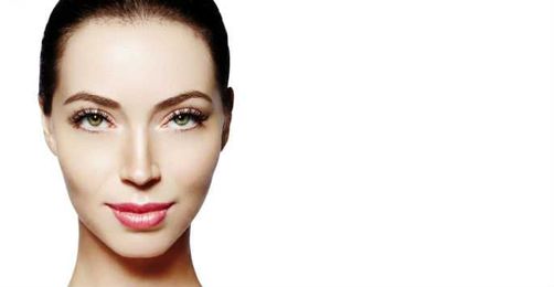 Reasons to Consider Permanent Makeup Services