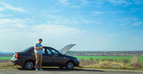 Why You Should Get Affordable Emergency Roadside Assistance 