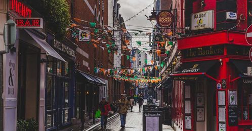 Your Local Irish Pub, From Dublin to Dubai, Proves You Can Prefab Authenticity