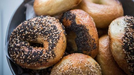 7 questions about bread-sliced bagels