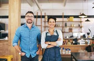 Differences Between Wholesalers, Distributors and Retailers