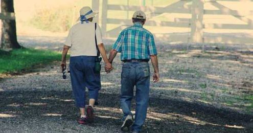 Four Reasons Your Parents Might Be in Financial Trouble