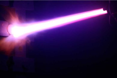 Vacuum plasma spraying: A different way to apply UHTC coatings