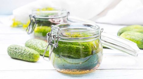 6 Reasons to Add Pickle Juice to Your Diet