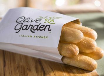 Restaurant Breads and Biscuits, Ranked By Nutrition