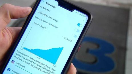 How to avoid going over your phone's data limit