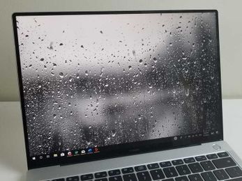 DeskScapes 10 is a simple way to spice up (and animate) your desktop