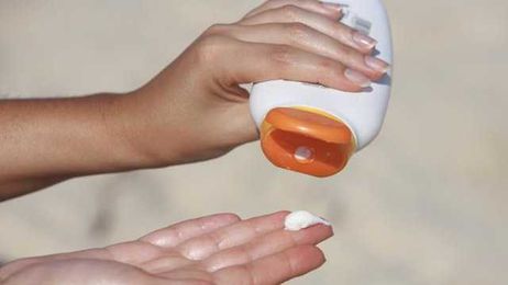 Dermatologists warn against using homemade sunscreen