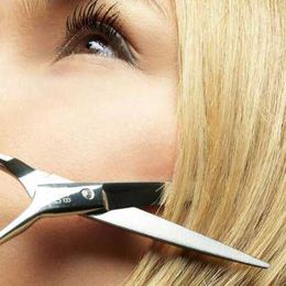 Bad Haircut? What to Do When Your Stylist is Convinced It's Great 