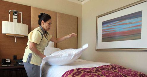 10 things hotel housekeepers wish they could tell you, but can't