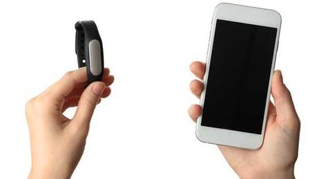 Smartphones and fitness trackers used to gauge employee performance