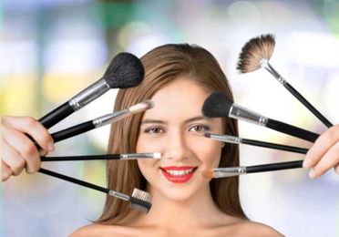 The Benefits Of Attending Beauty School
