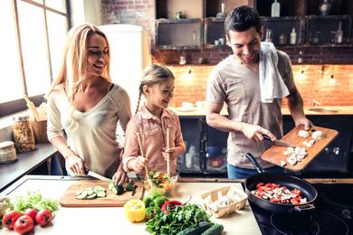 How to Implement a Clean Diet with Your Family