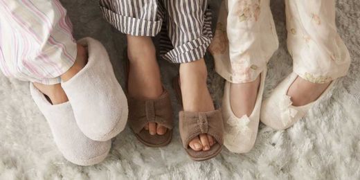 These Affordable Slippers Are Like a Vacation for Your Feet 