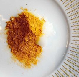 I Brushed My Teeth With Turmeric for a Week for a Whiter Smile