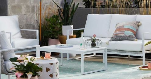7 Chic and Poolside-Approved Decor Items