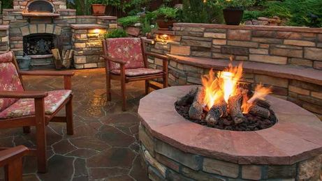 How to Build a Fire Pit—the Hottest New Addition to Your Yard