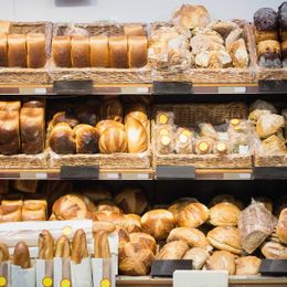 10 Mistakes Everyone Makes When Buying Bread
