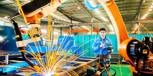 Why Leaders Need to Know What Machines Can't Do