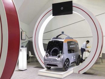 Auto execs not so sure that change is necessary