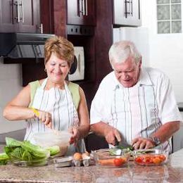 Family Caregiver Food Safety Tips from Detective Foodsafe™