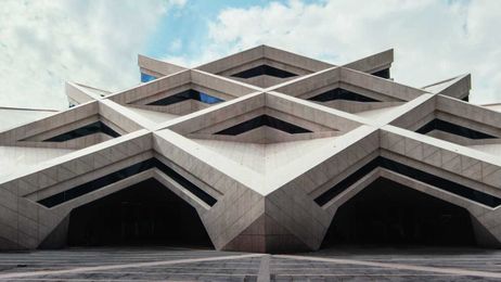 15 Magnificent Structures Built From Stone