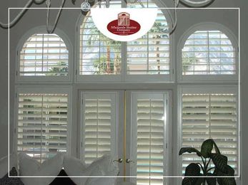 4 Factors to Consider When Choosing Window Shutter Colors