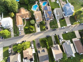 How to invest in real estate