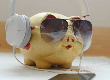 3 Personal Finance Podcasts to Stream ASAP