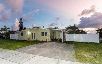Home For Sale at 4351 NE 18th Ave, Pompano Beach, FL 33064