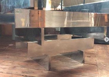 My favorite junk auctioneer is selling online now