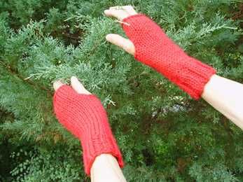Knit & Nibble Cozy Hands Fingerless Gloves Pattern