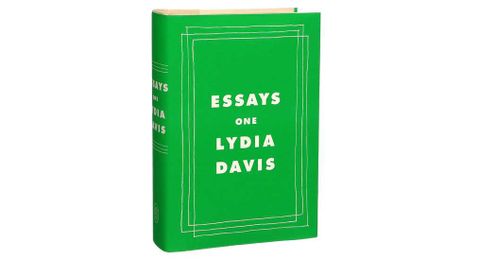 Lydia Davis Loved Learning the Word ‘Look.’ These Essays Show Why.