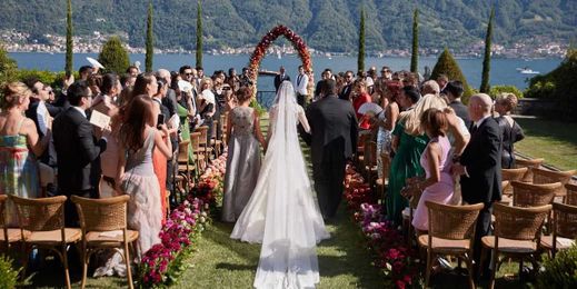 15 Romantic & Unique Wedding Arch Ideas 