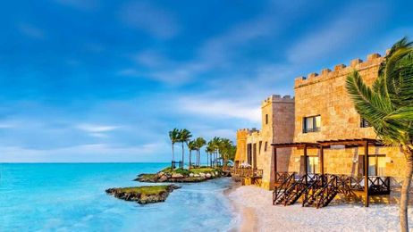 Robb Recommends: The Hotel Suite With 3 Pools and Your Own Island