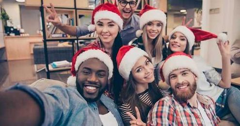 Here’s How Even Non-Retail Businesses Can Benefit From The Holidays