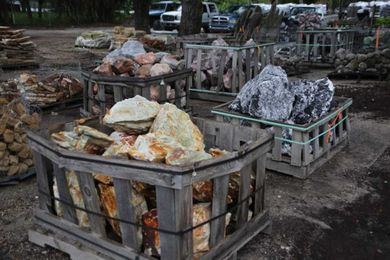 How to Select and Place your Landscaping Boulders and Rocks