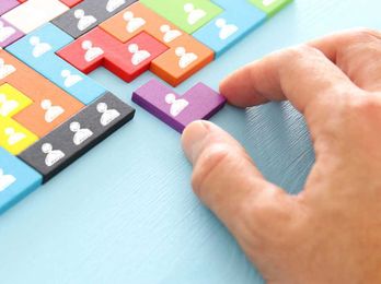 5 Employee Recruitment Tips for Distributors  