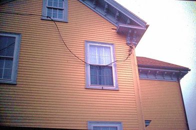 What’s Wrong Here? Hint: Window Pains