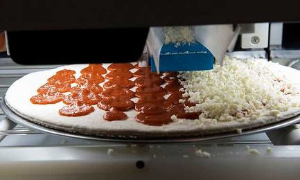 Pizza-making robot that can assemble and cook 300 pizzas every hour
