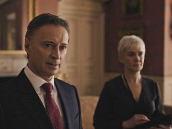 Cheap-looking new series Cobra creaks and clunks along