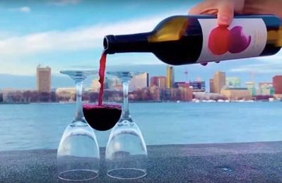 Watch and rewatch this optical illusion to figure out how it's done