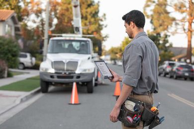 Seven Must-Ask Questions When Choosing a Field Service Management Solution