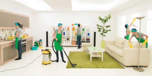 What to Expect from Your First House Cleaning Service Visit