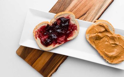 Does a PB&J Qualify as a Nutritious Afternoon Snack?