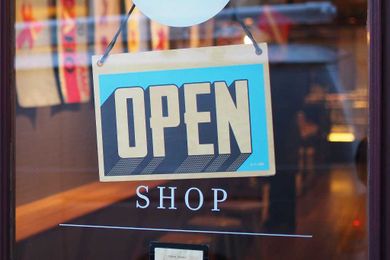 5 Ecommerce Clothing Store Tips to Win More Customers