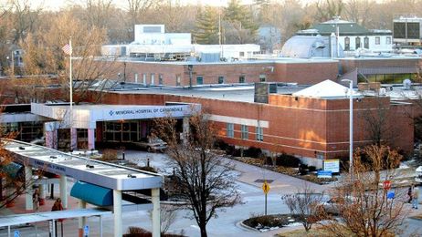 How many hospital beds are in Southern Illinois?