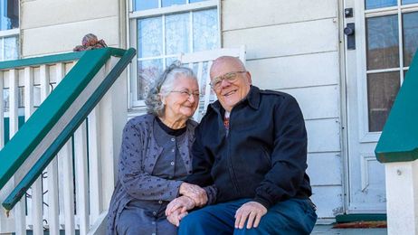 South Amboy photographer raises spirits, money as part of Front Steps Project